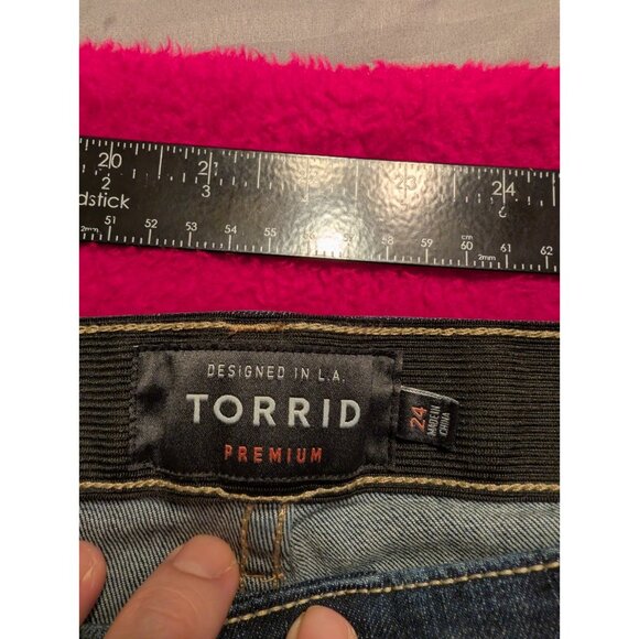 Torrid Premium Sky High Skinny Jeans Blue Size 24W Cropped - Picture 4 of 7